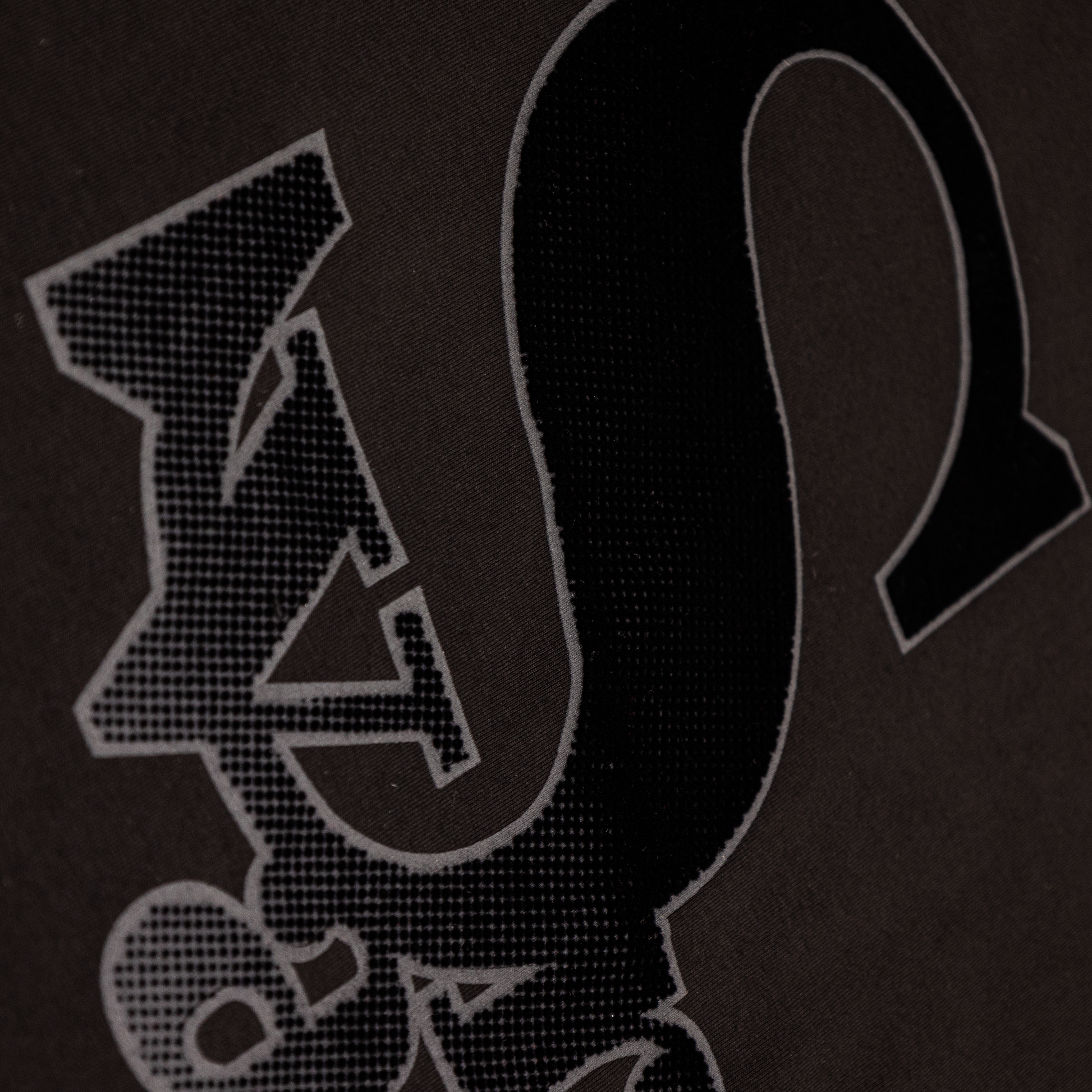 savar-mens-chenille-patch-short-sleeve-t-shirt-st4001-001